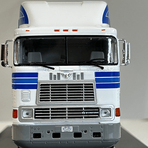 Camión International Eagle 9800 a Escala 1:43 | Modelo Coleccionable de Ixo models. De alta precisión