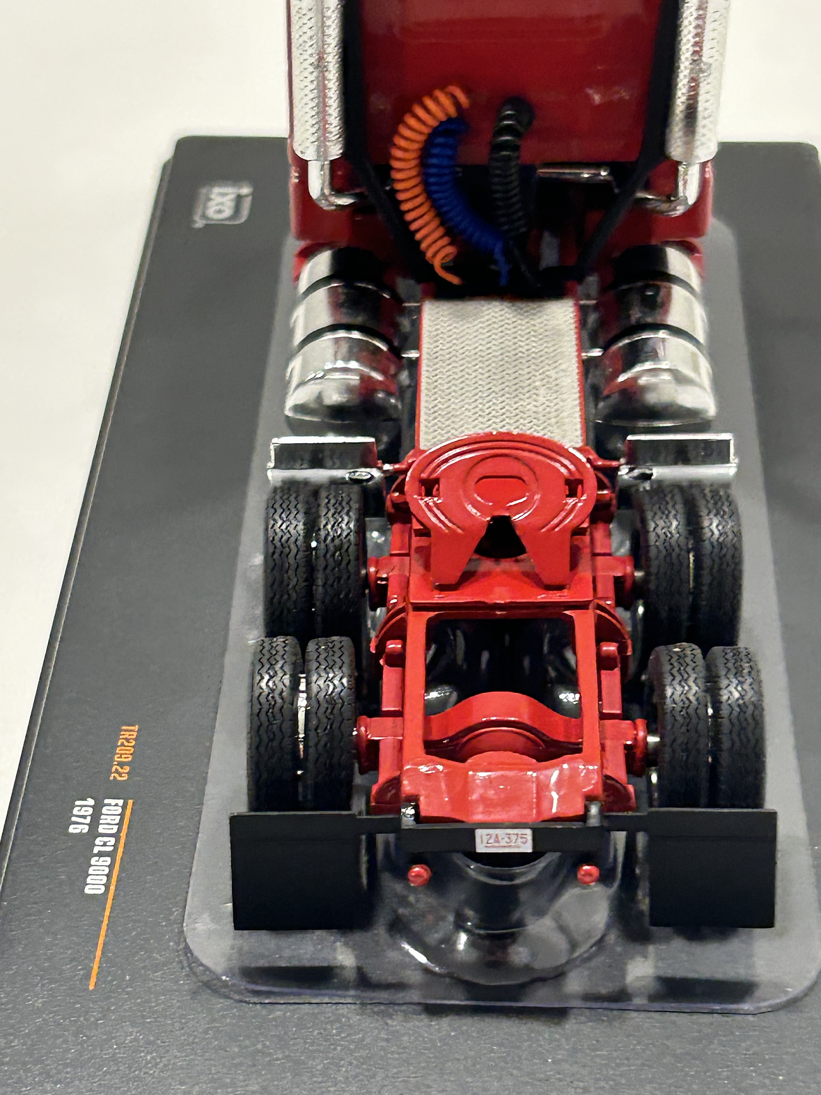 Camión Ford CL 9000 (1976) a Escala 1:43 | Modelo Ixo models. Coleccionable, en Metal Detallado 7