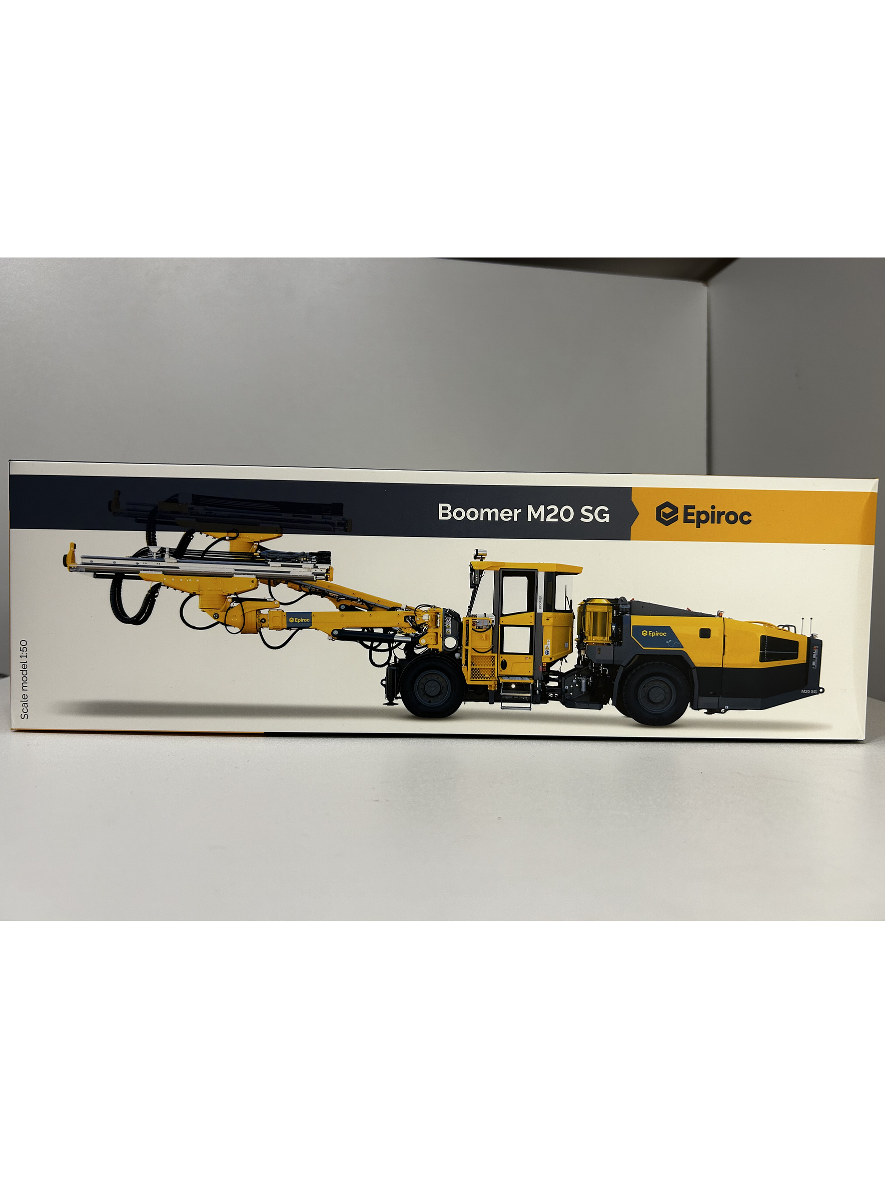 Jumbo Boomer M20 SG Epiroc. Escala 1:50 | Equipo Minería Subterránea en Metal Coleccionable (Die-cast)  7