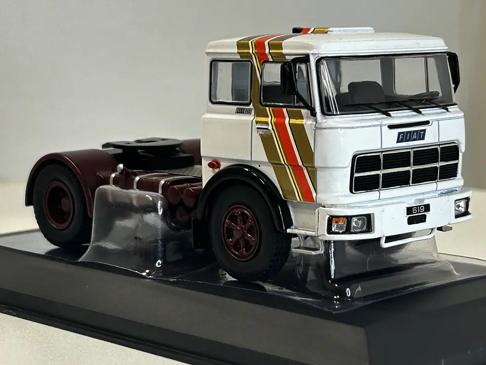 Camión Fiat 619 N1 (1980) | IXO 1:43 Coleccionable 4