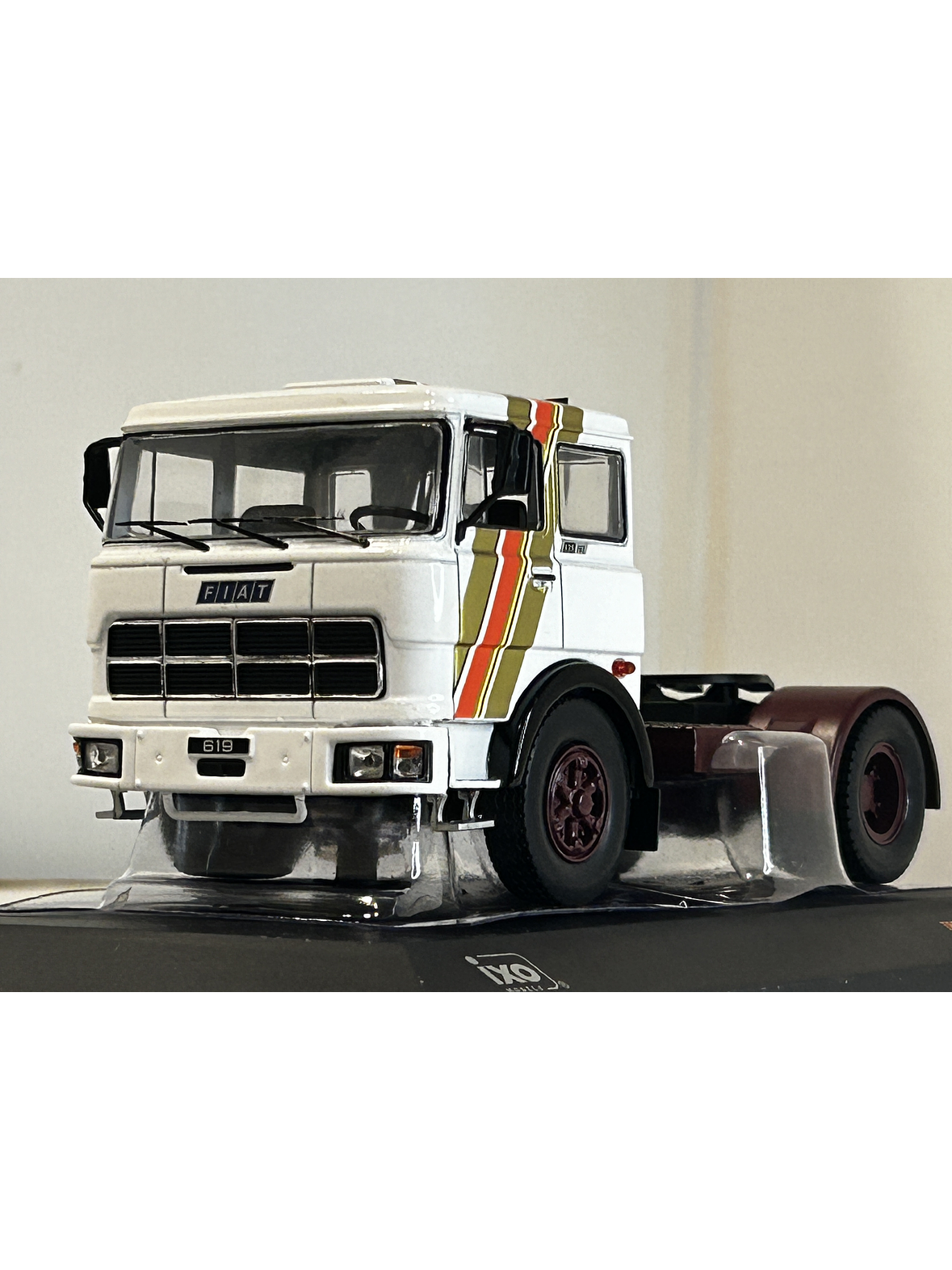 Fiat 619 N1 (1980) a Escala 1:43 | Ixo Models Camión Clásico Die-cast 2