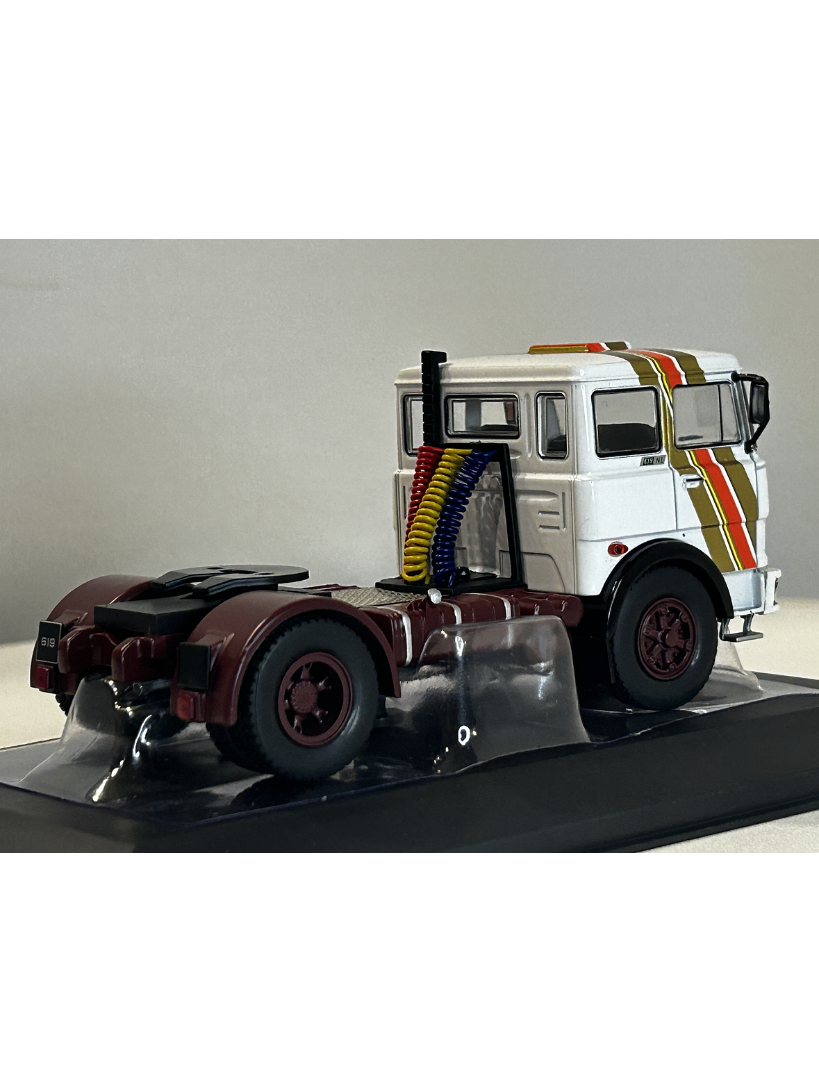 Fiat 619 N1 (1980) a Escala 1:43 | Ixo Models Camión Clásico Die-cast 6