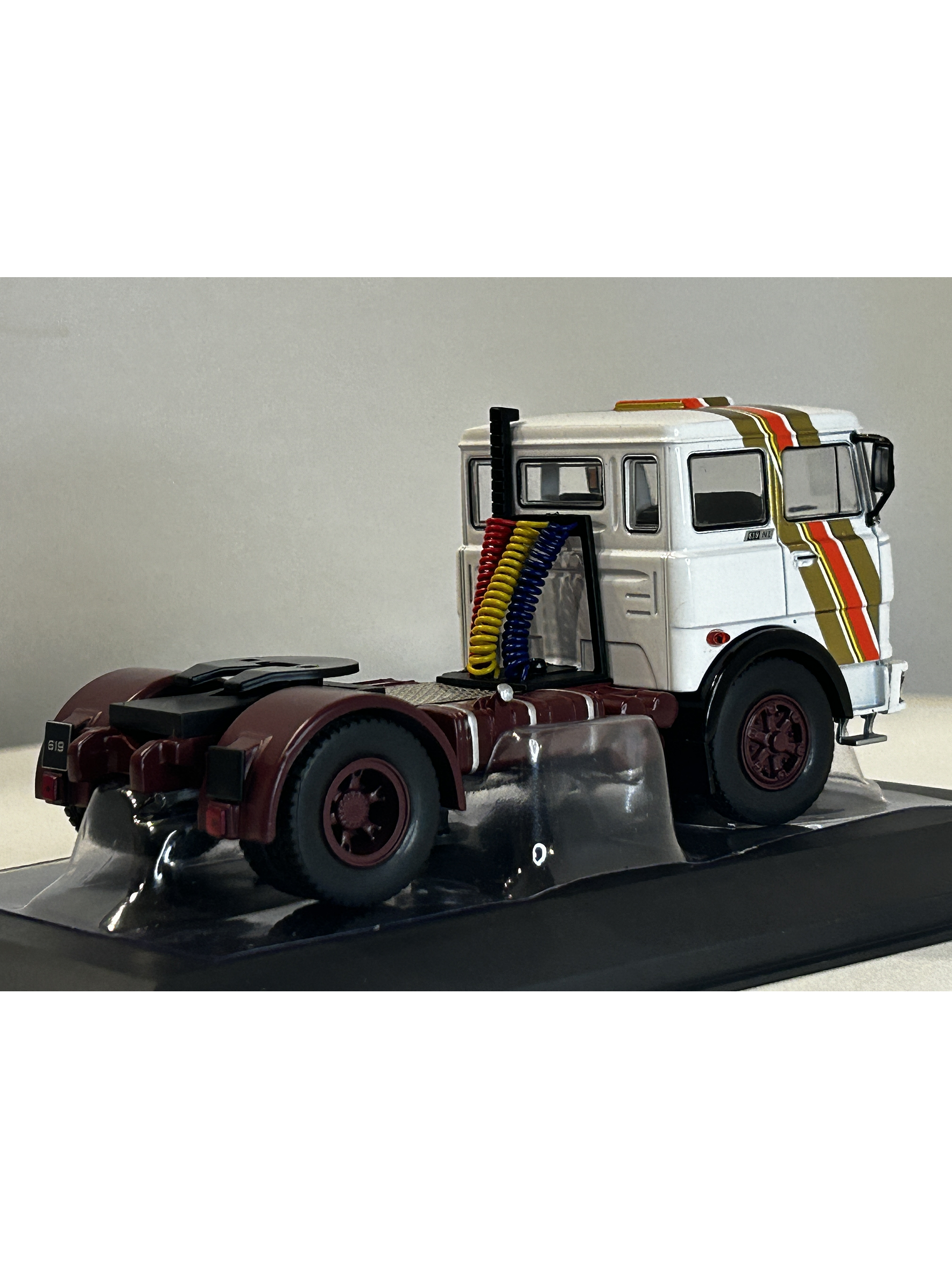 Fiat 619 N1 (1980) a Escala 1:43 | Ixo Models Camión Clásico Die-cast 6