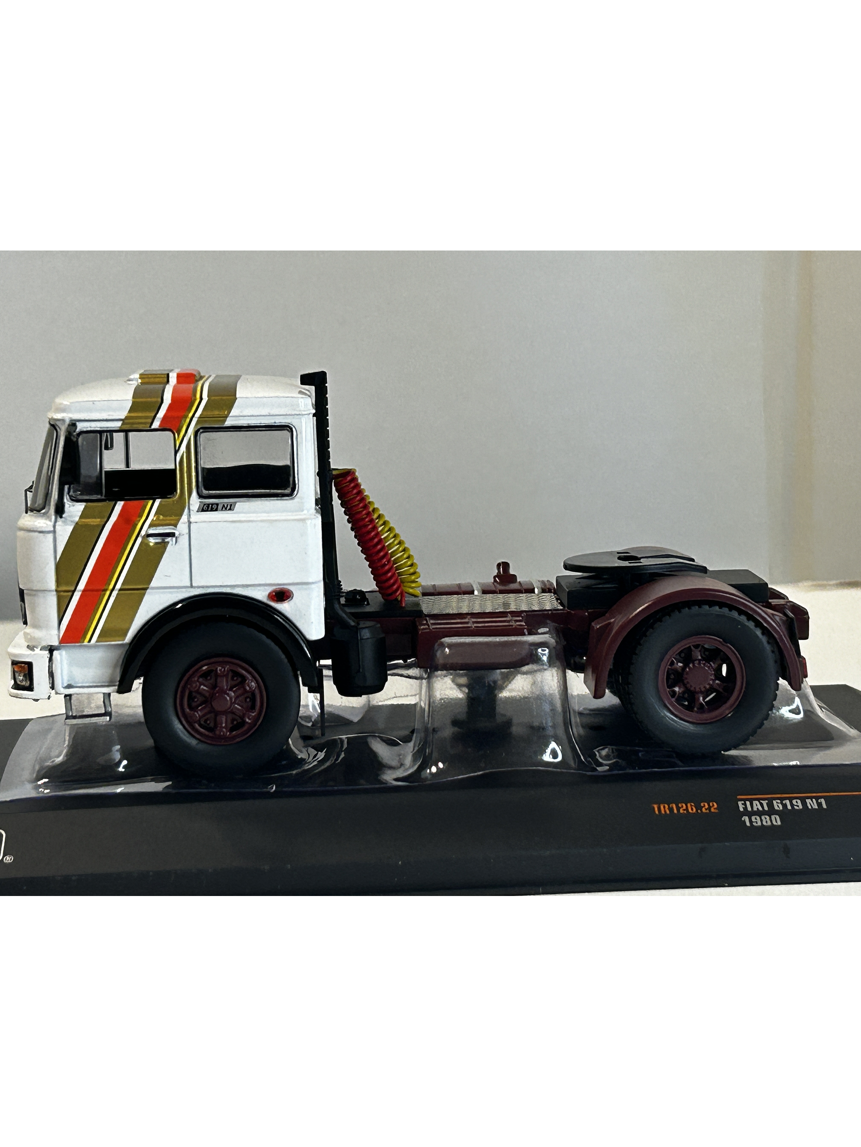 Fiat 619 N1 (1980) a Escala 1:43 | Ixo Models Camión Clásico Die-cast 8