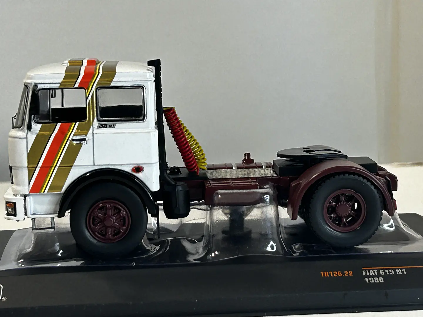 Camión Fiat 619 N1 (1980) | IXO 1:43 Coleccionable 8
