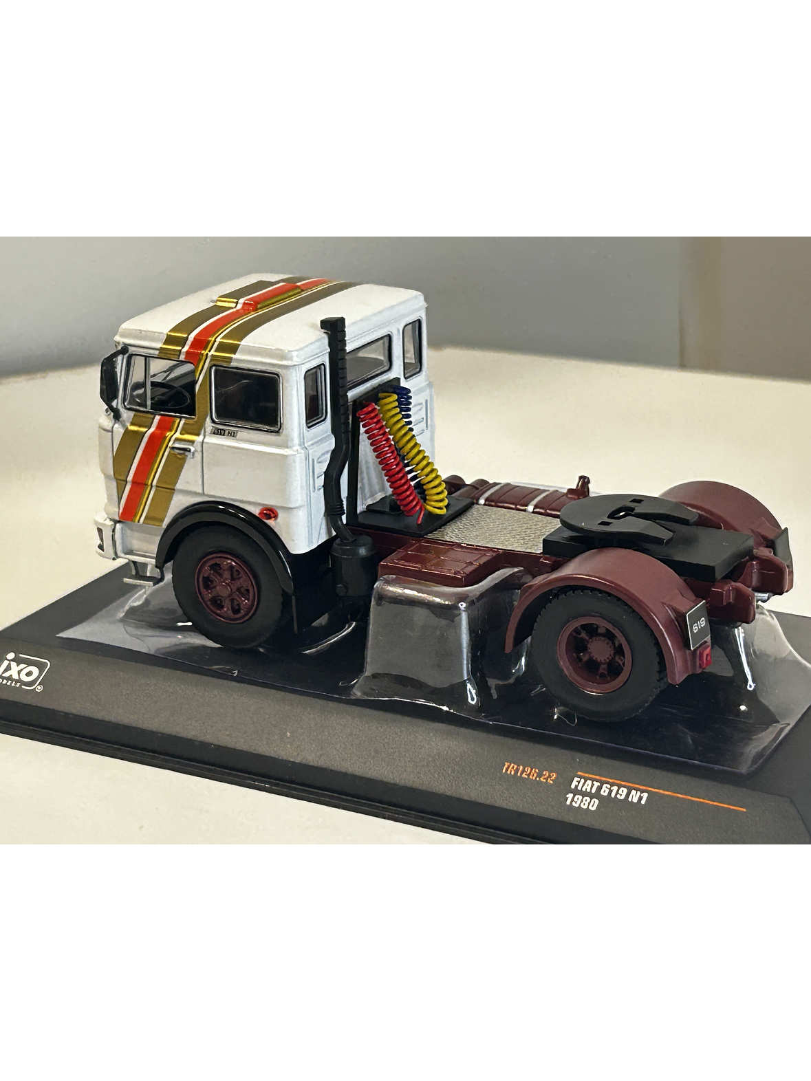 Fiat 619 N1 (1980) a Escala 1:43 | Ixo Models Camión Clásico Die-cast 7