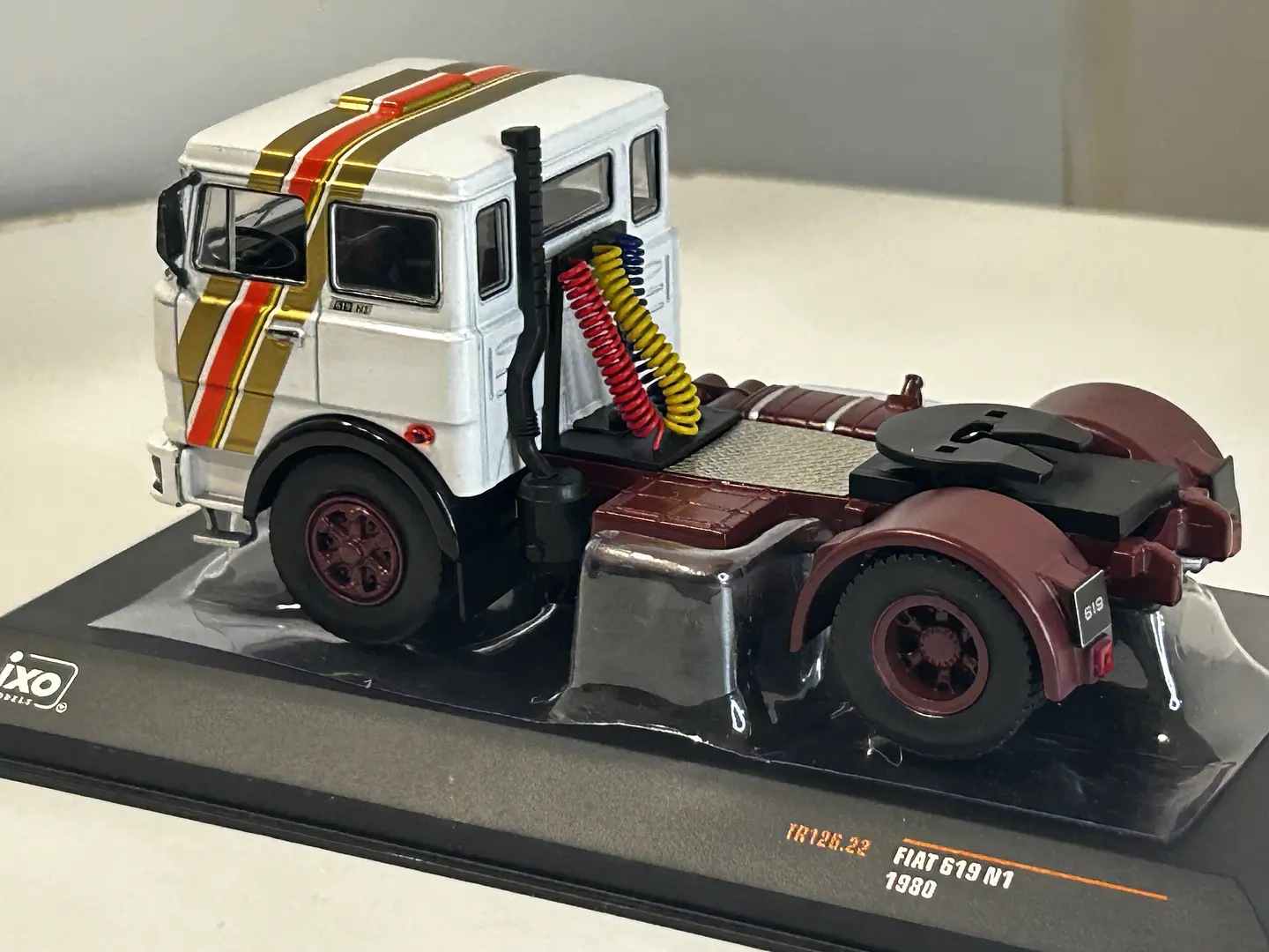 Camión Fiat 619 N1 (1980) | IXO 1:43 Coleccionable 7