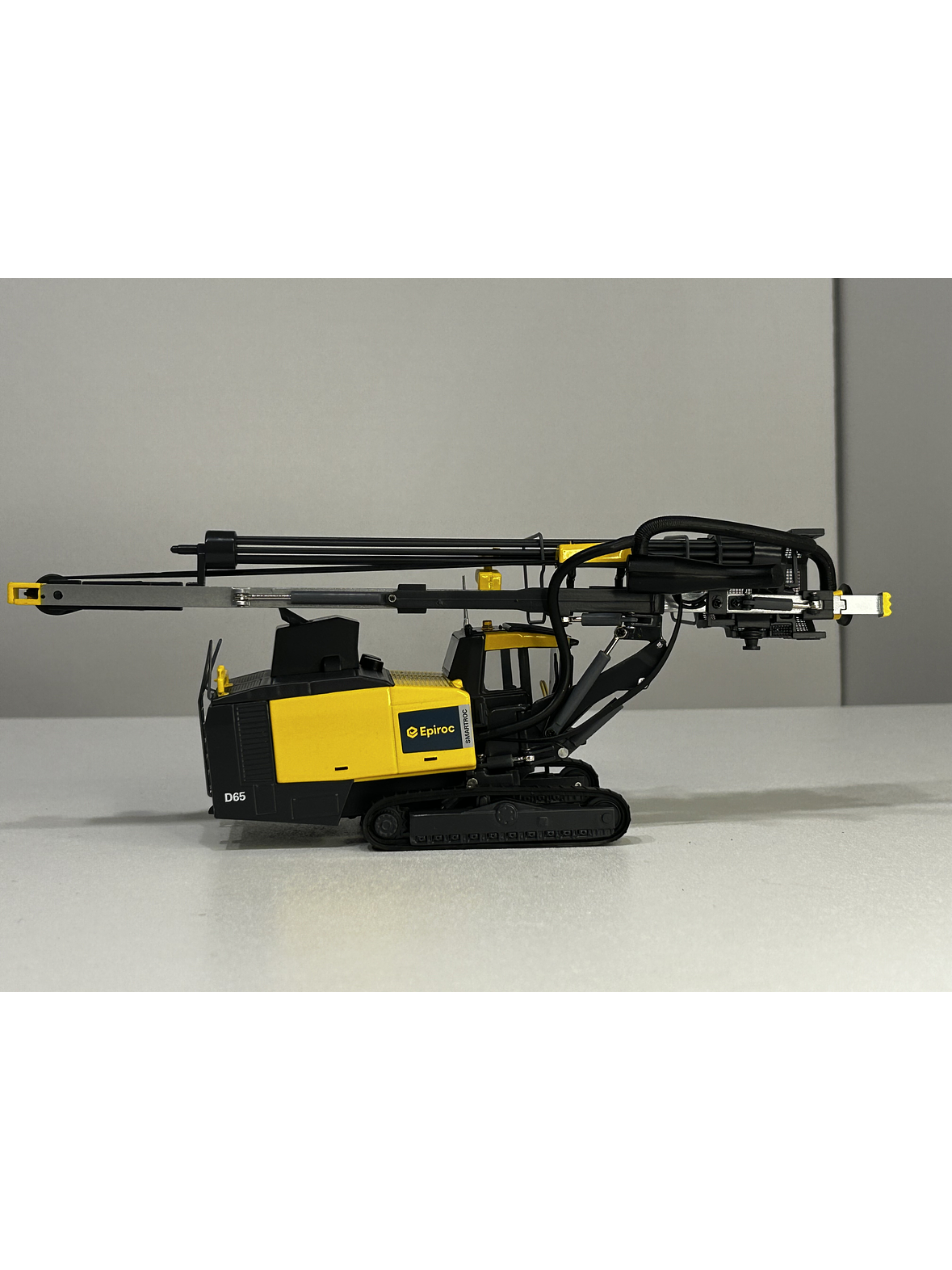 Epiroc SmartROC D65 a Escala 1:50 | Equipo de Perforación Superficial Coleccionable (Die-cast) 4