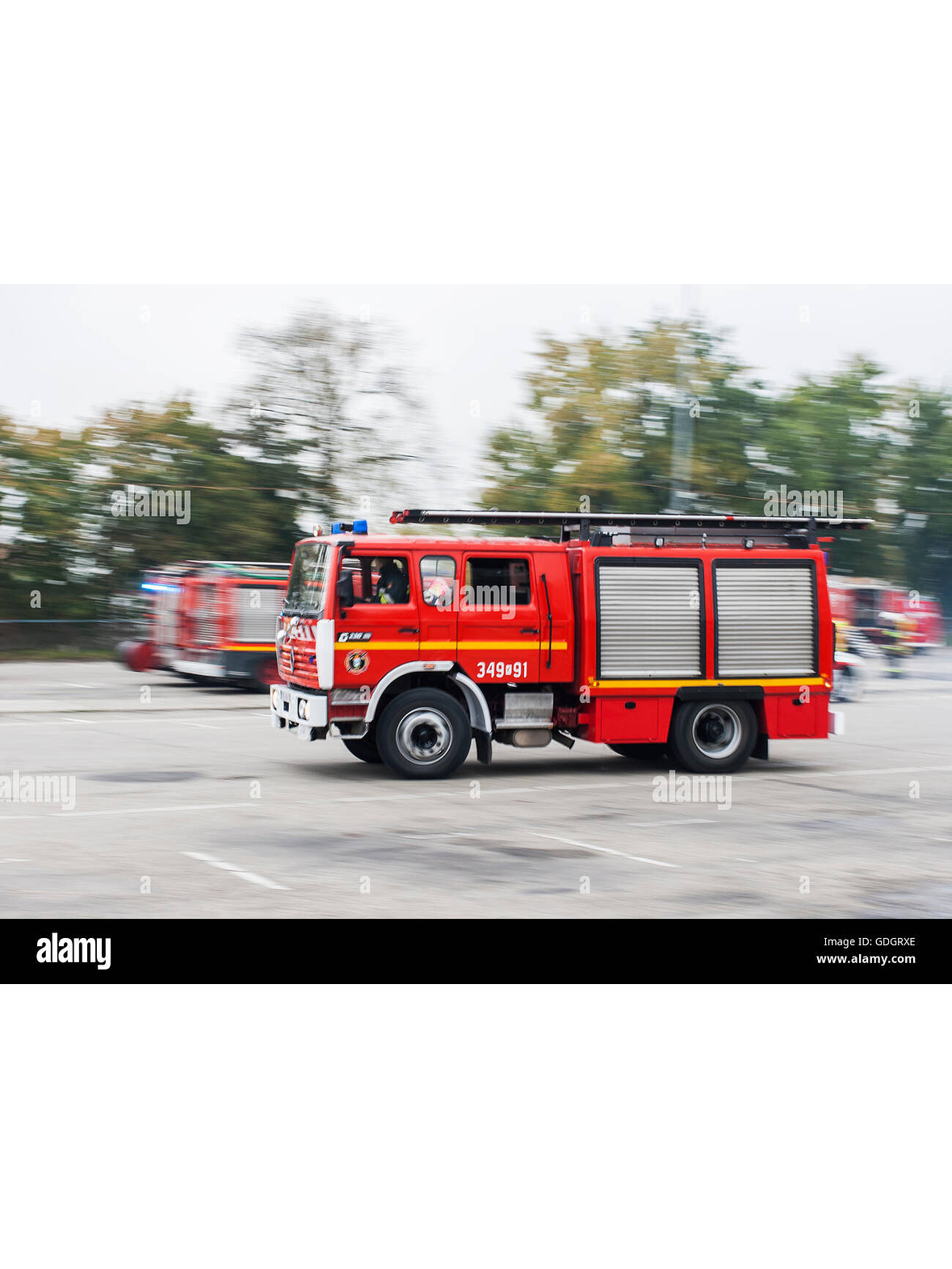 Camión de Bomberos Renault VI Midliner S180 “Haute-Savoie” | Escala 1:43 IXO/Salvat Die-cast 9