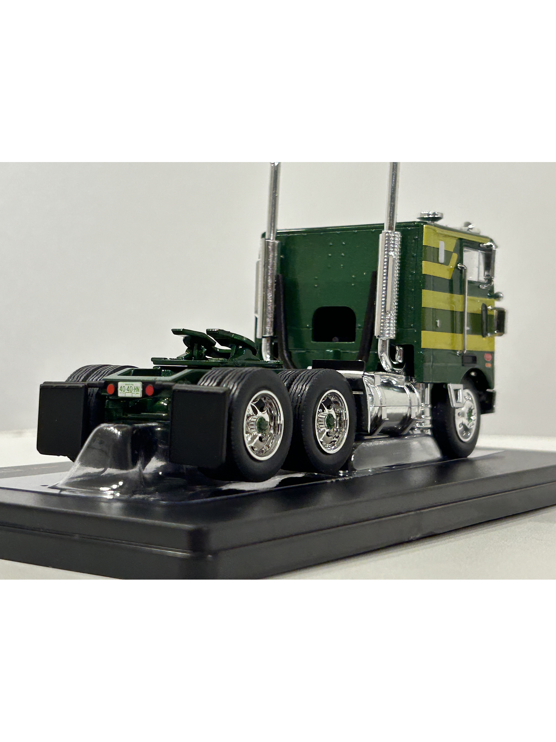 Peterbilt 352 “Pacemaker” 1979 a Escala 1:43 | Ixo Models Camión Americano Clásico Die-cast 7