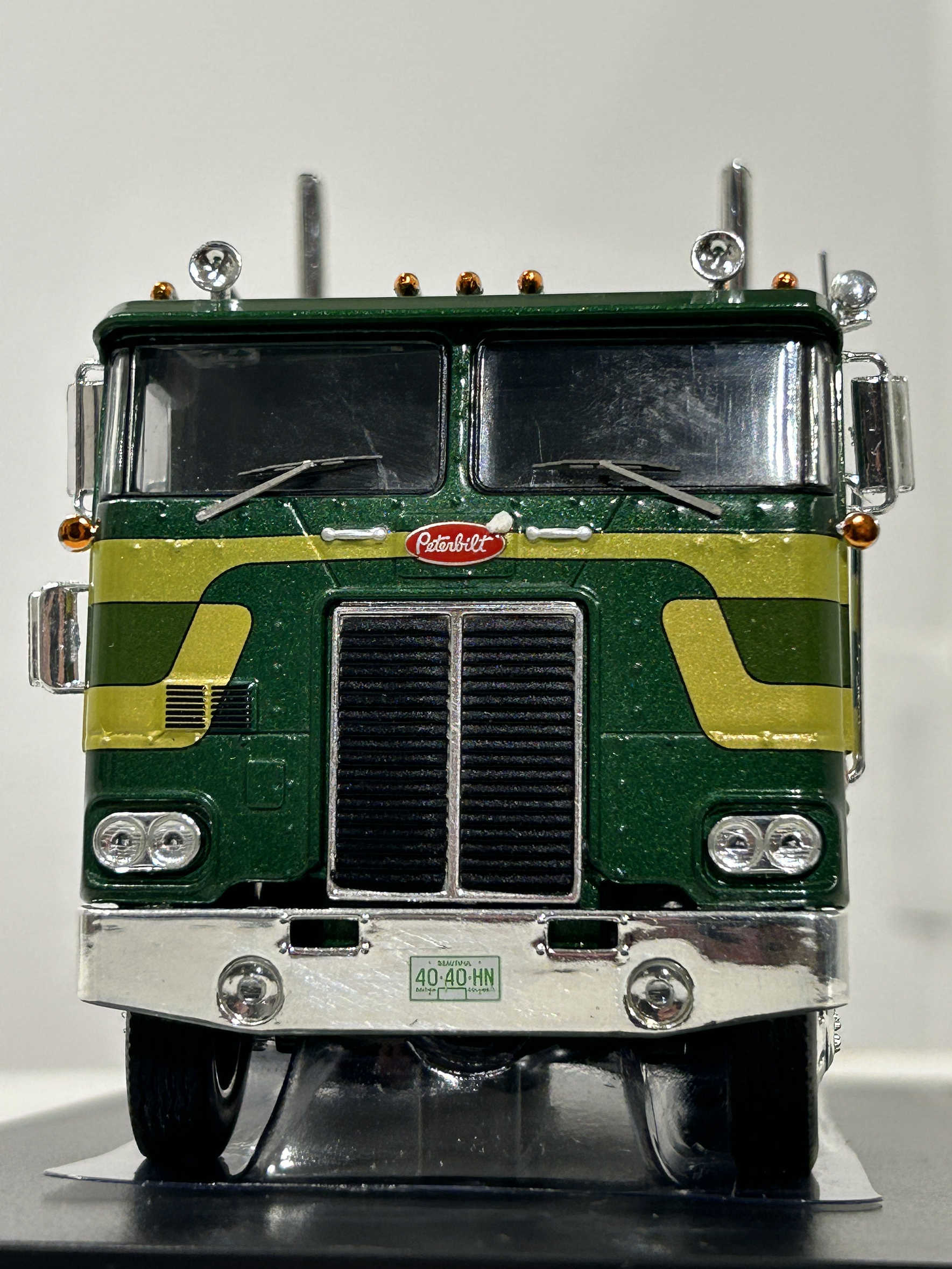 Peterbilt 352 “Pacemaker” 1979 a Escala 1:43 | Ixo Models Camión Americano Clásico Die-cast 10