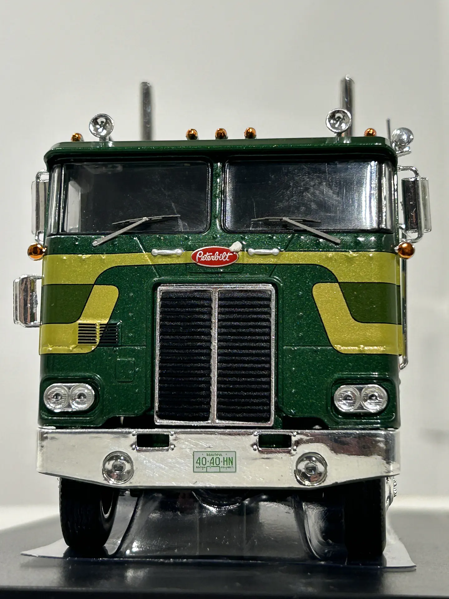 Camión Peterbilt 352 