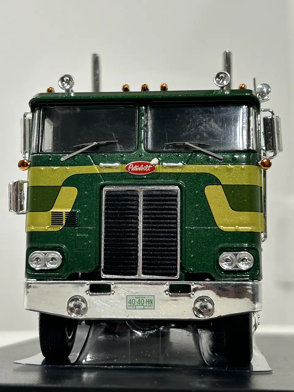 Camión Peterbilt 352 