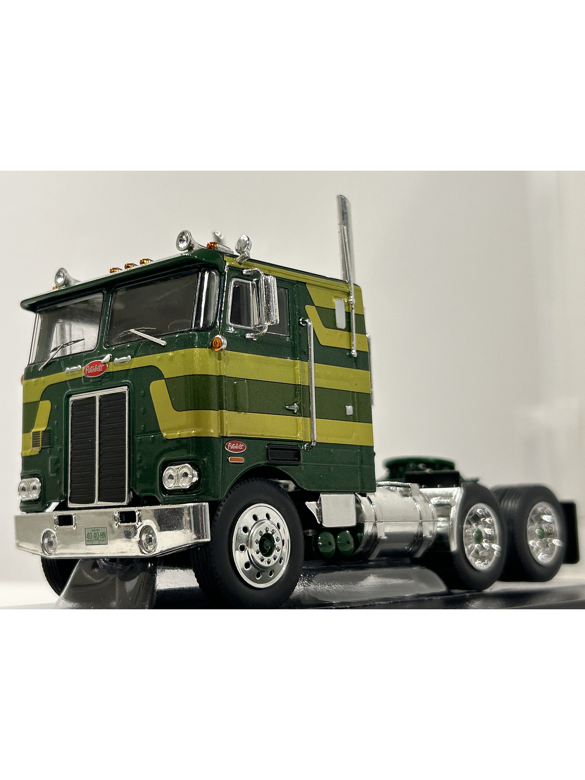 Peterbilt 352 “Pacemaker” 1979 a Escala 1:43 | Ixo Models Camión Americano Clásico Die-cast 2