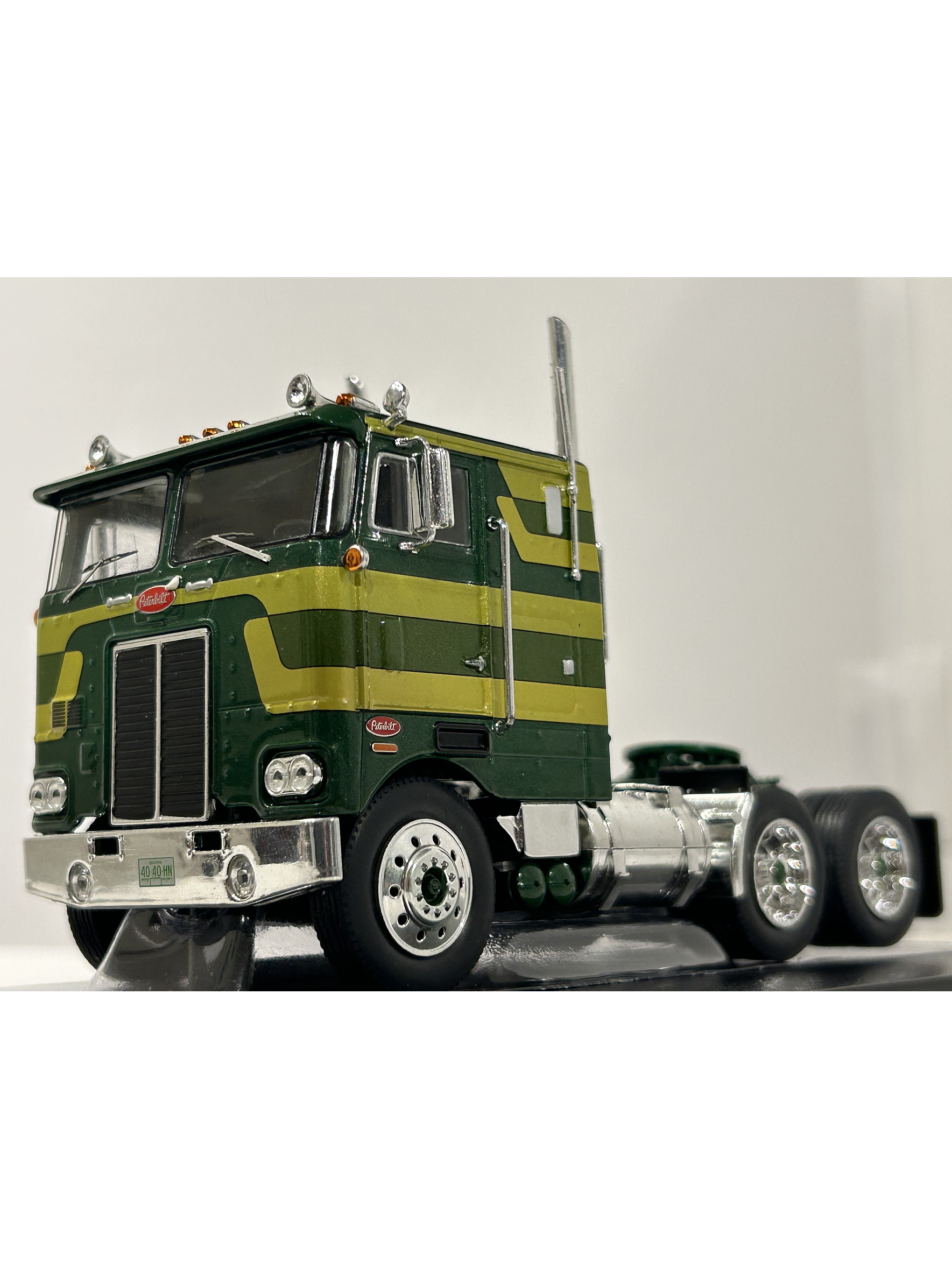 Peterbilt 352 “Pacemaker” 1979 a Escala 1:43 | Ixo Models Camión Americano Clásico Die-cast 2