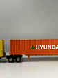 Camión Freightliner FLD 112 (1993) con Contenedor Hyundai – Escala 1:43. Colección Camiones Americanos - Miniatura 12