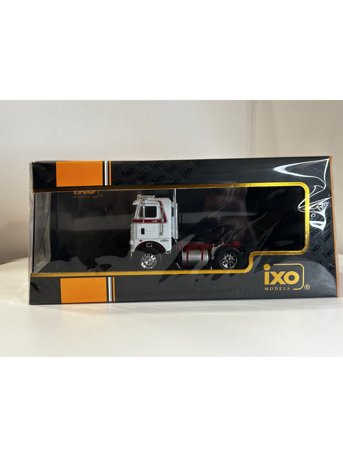 Freightliner COE 1976 – Modelo 1:43 Ixo “Camión Clásico Cab-Over” 9