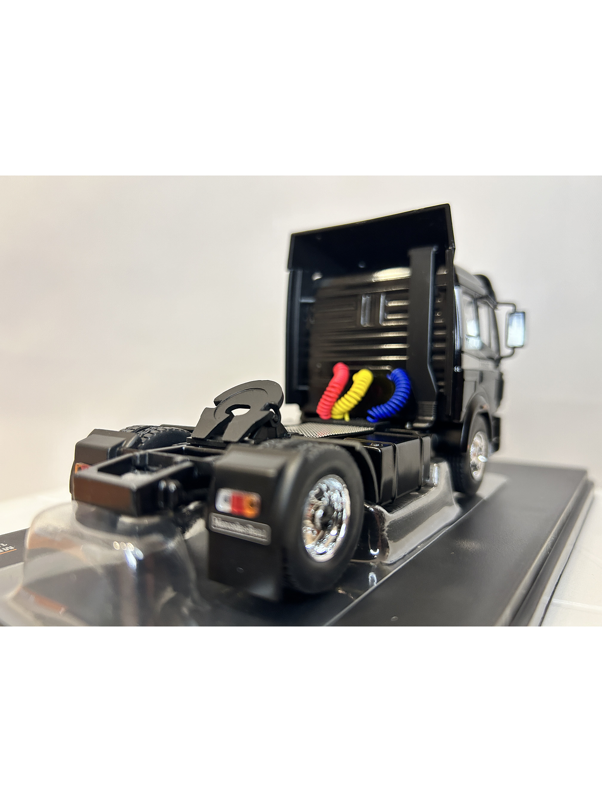 Mercedes-Benz SK II 1850 1994 (1:43) – Camión Clásico Die-cast Ixo 6