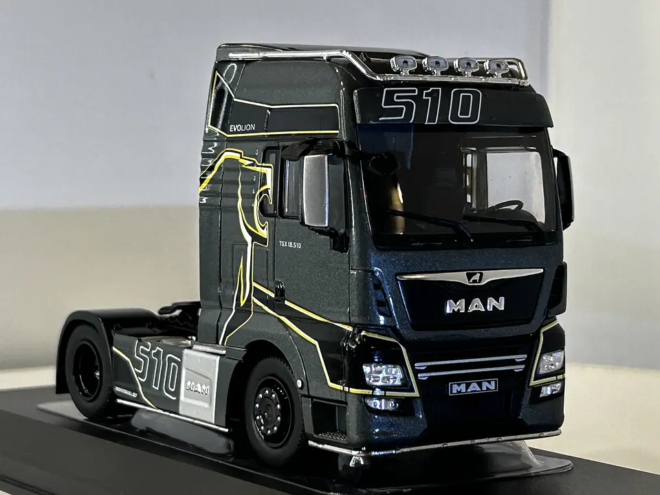Camión MAN TGX XXL EvoLion (2020) | IXO Escala 1:43 14
