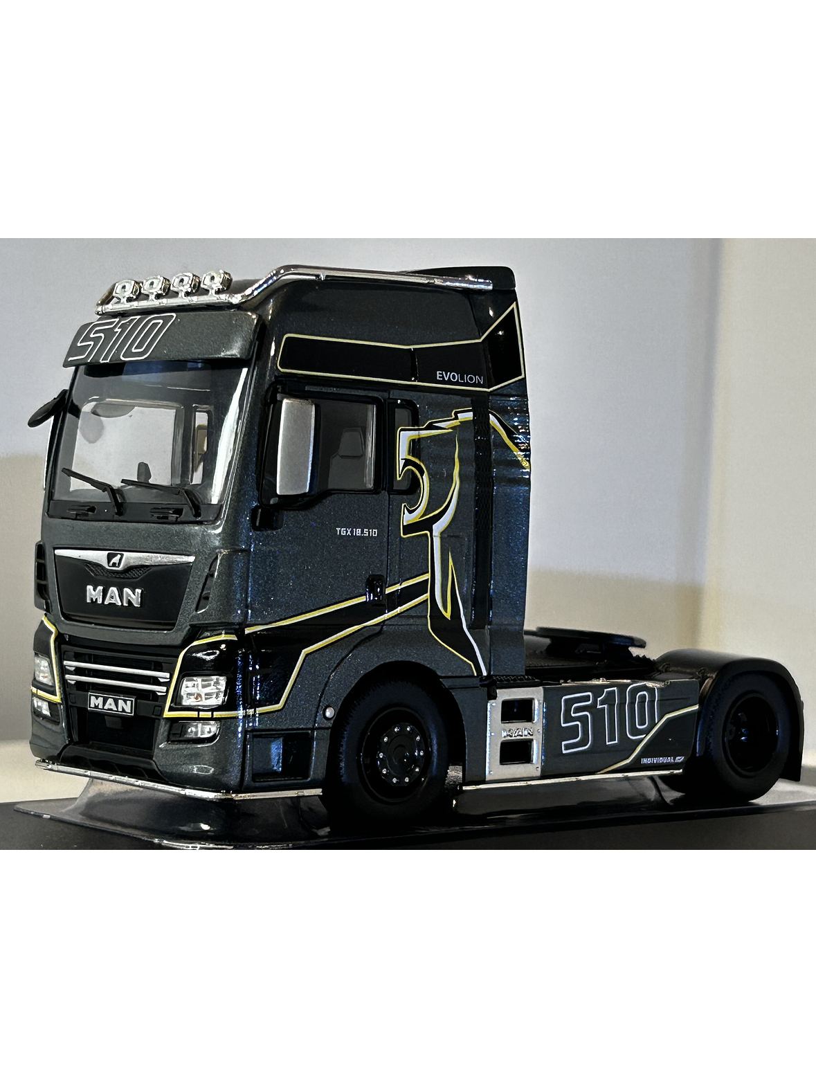 MAN TGX XXL EvoLion 2020 (1:43) – Camión Europeo Premium Ixo Models 2