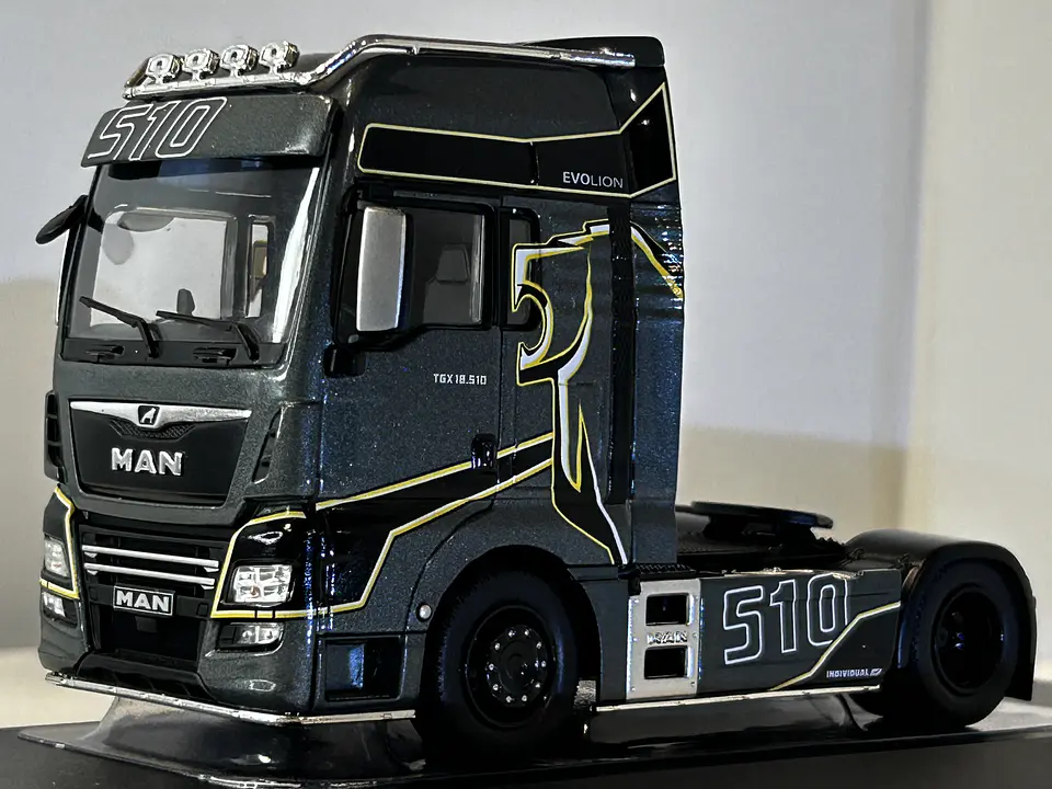 Camión MAN TGX XXL EvoLion (2020) | IXO Escala 1:43 12