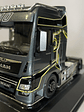 MAN TGX XXL EvoLion 2020 (1:43) – Camión Europeo Premium Ixo Models - Miniatura 10
