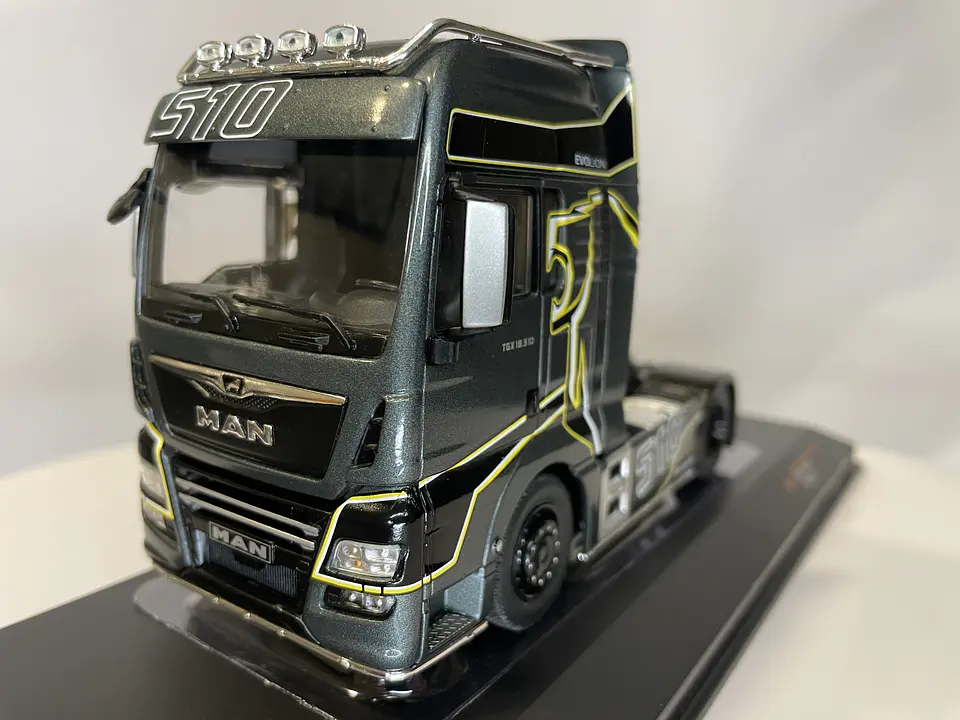 Camión MAN TGX XXL EvoLion (2020) | IXO Escala 1:43 21