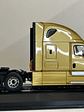 Freightliner Cascadia 2018 (1:43) – Camión Clásico Americano Ixo Models - Miniatura 5