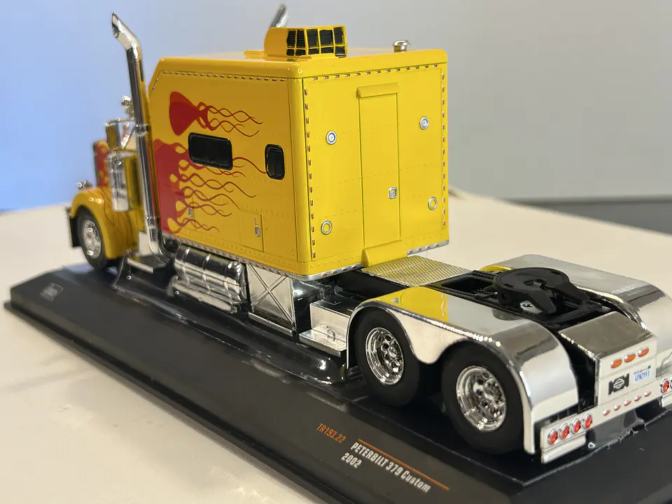 Camión Peterbilt 379 Custom (2002) | IXO 1:43 9
