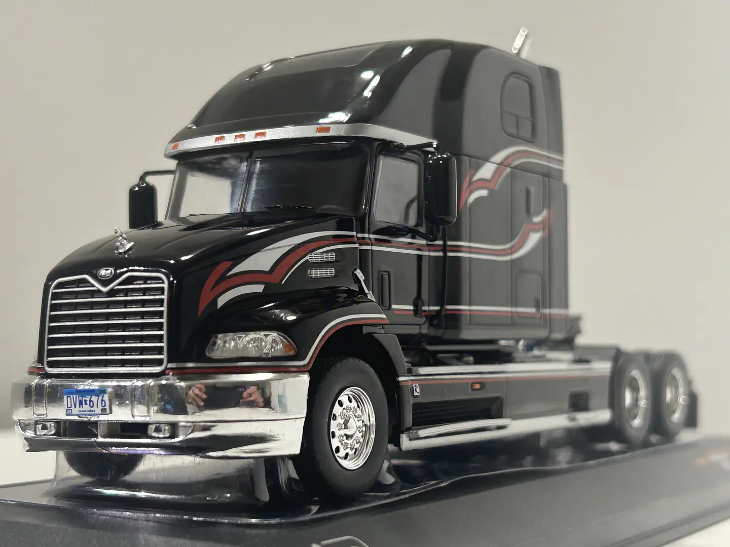 Camión A Escala Mack Visión 2000. Ixo Models. 1:43 1