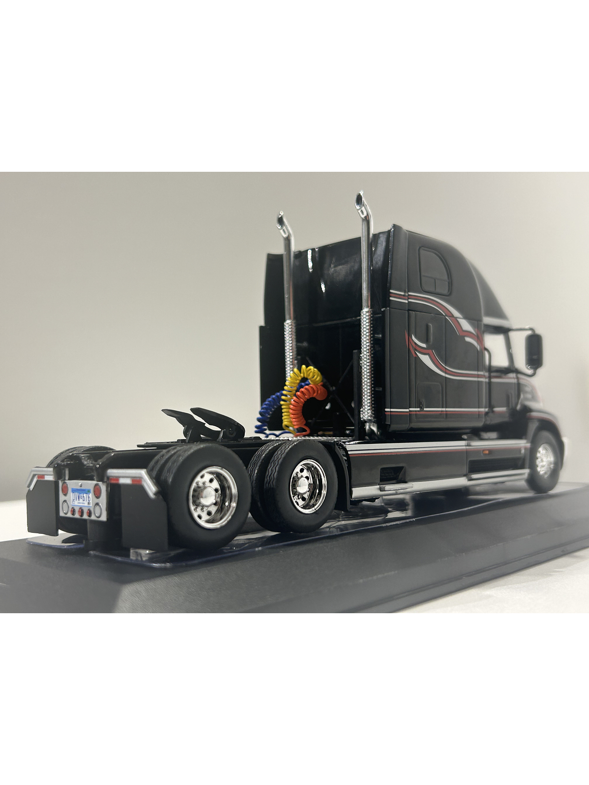 Camión A Escala Mack Visión 2000. Ixo Models. 1:43 6