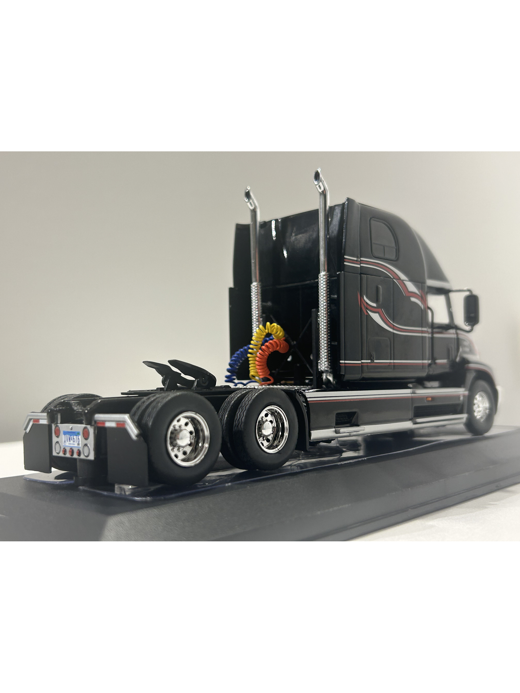 Camión A Escala Mack Visión 2000. Ixo Models. 1:43 6