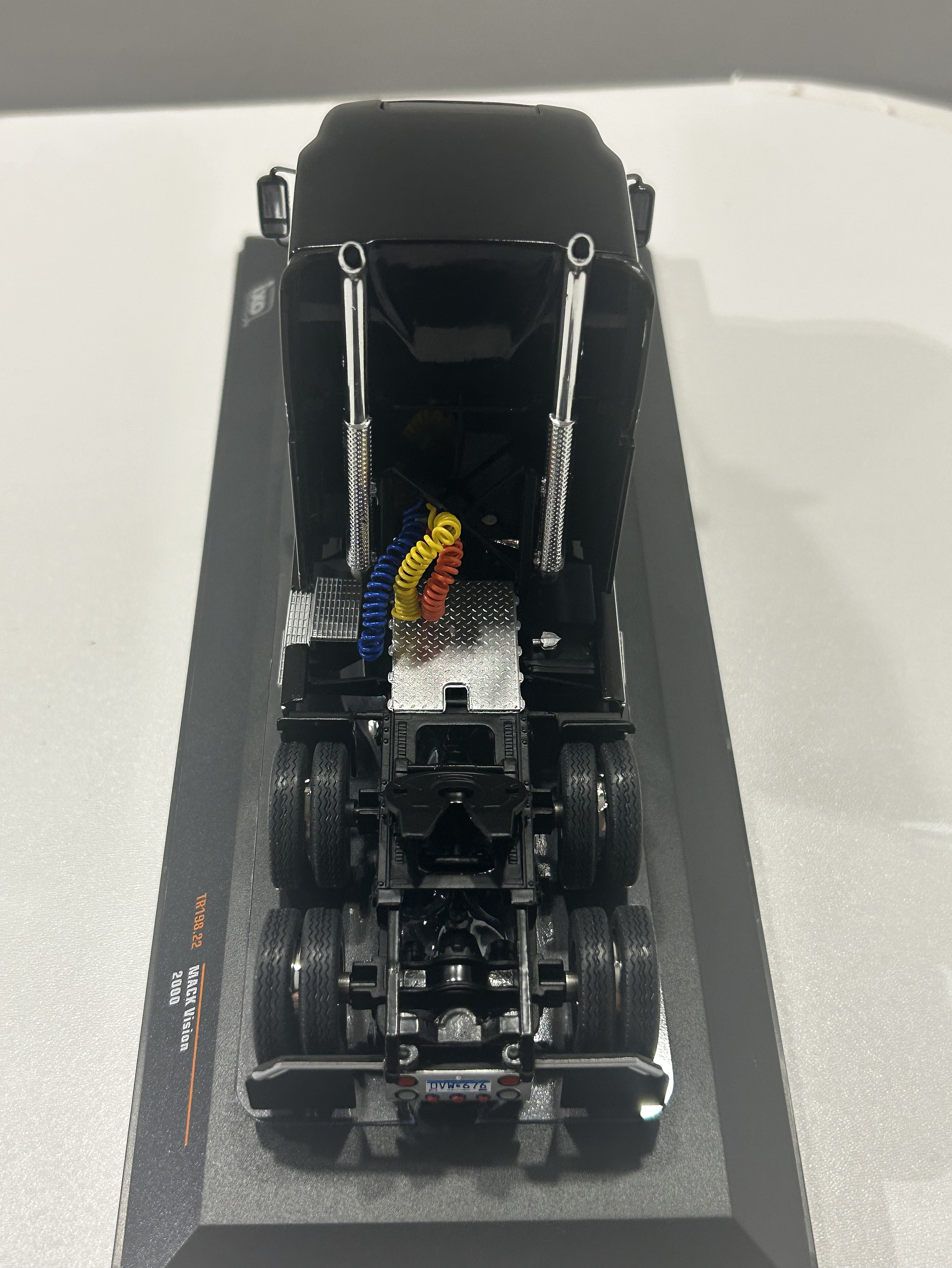 Camión A Escala Mack Visión 2000. Ixo Models. 1:43 7