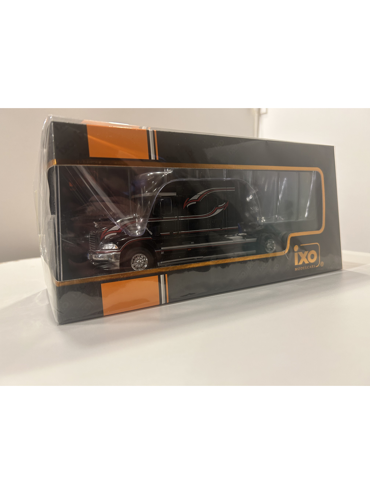 Camión A Escala Mack Visión 2000. Ixo Models. 1:43 11