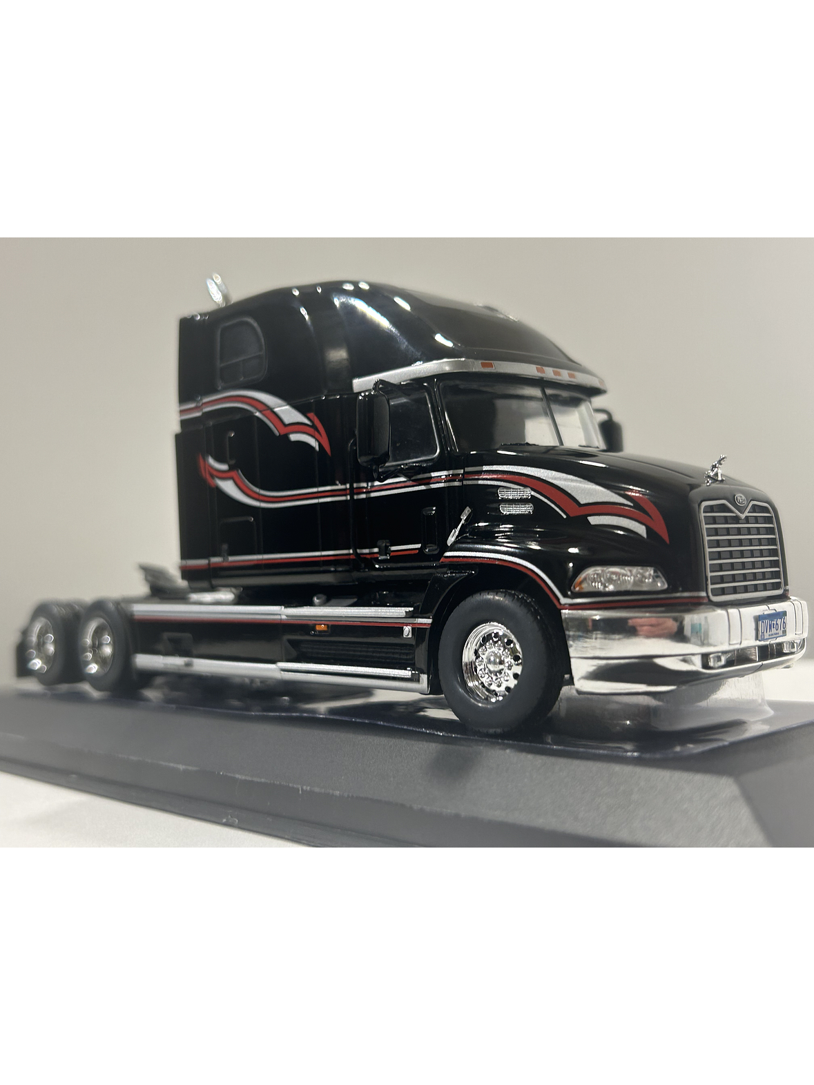 Camión A Escala Mack Visión 2000. Ixo Models. 1:43 4