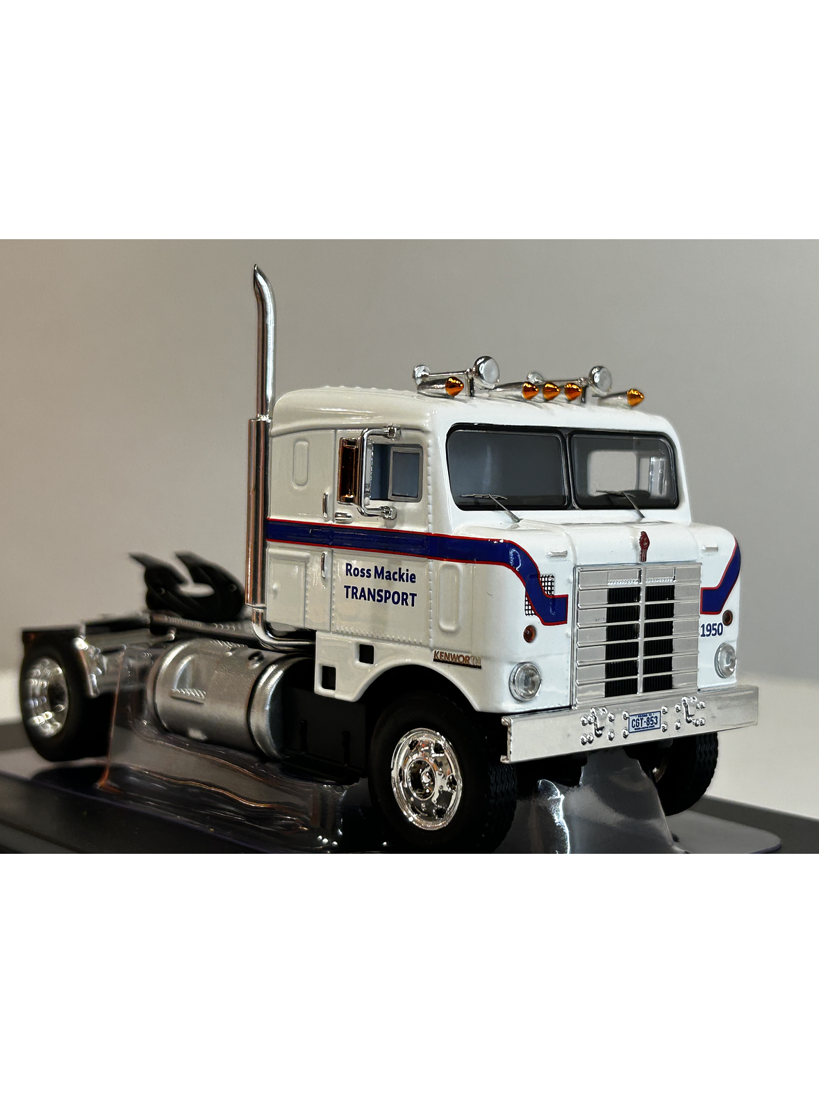 Camión Kenworth Bullnose 1950 Ross Mackie – Miniatura Ixo Models Escala 1:43 4
