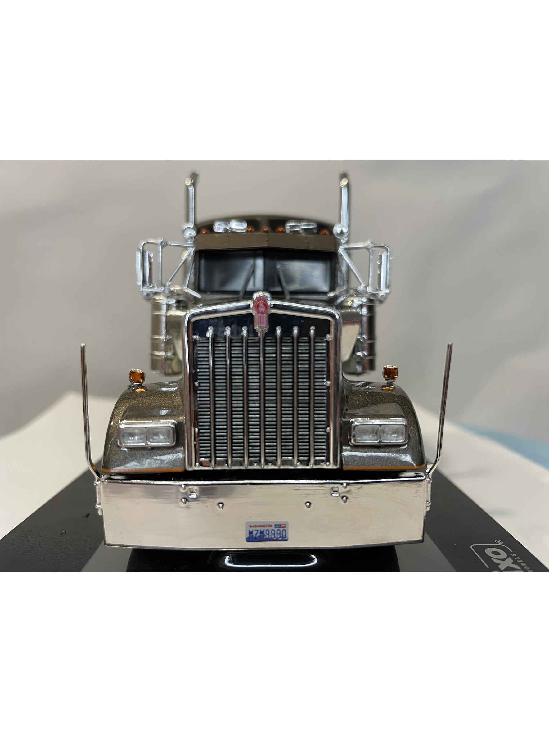 Camión Kenworth W900 1990 – Ixo Models 1/43 – Ícono Americano 2