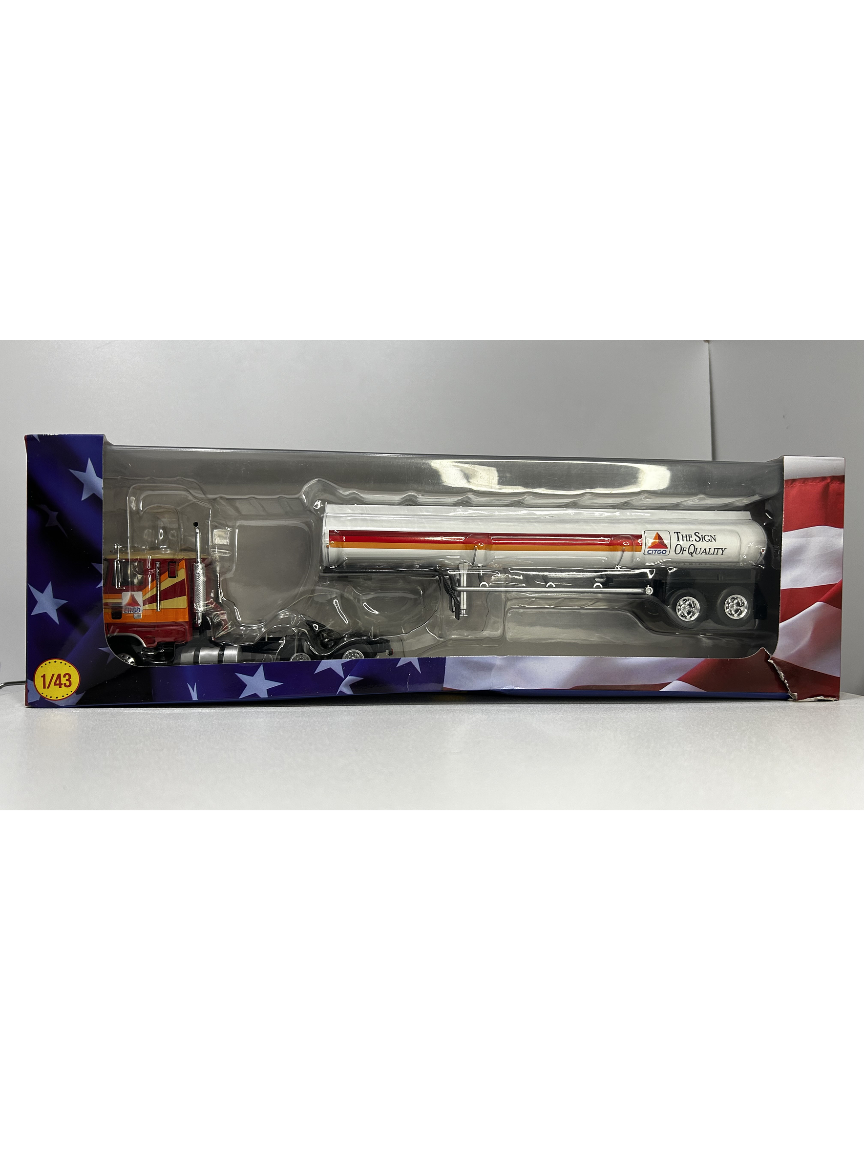 Camión Ford CL-9000 1976 Cisterna CITGO 1:43 – Nostalgia del Transporte Americano 13