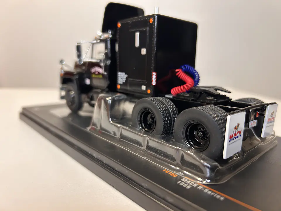 Camión Mack Serie R 1966 | IXO 1:43 Coleccionable 8