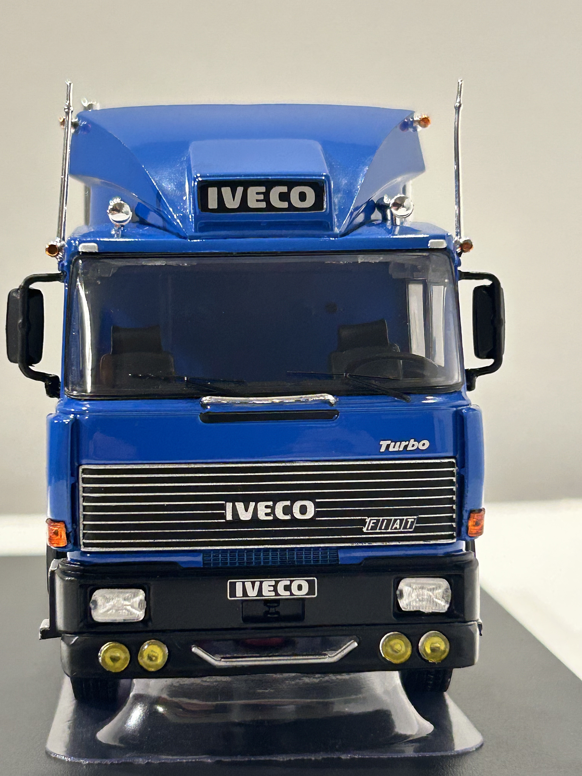 Camión Iveco TurboStar 190-42 – Ixo Models 1:43 – Historia en Chile y Europa 3