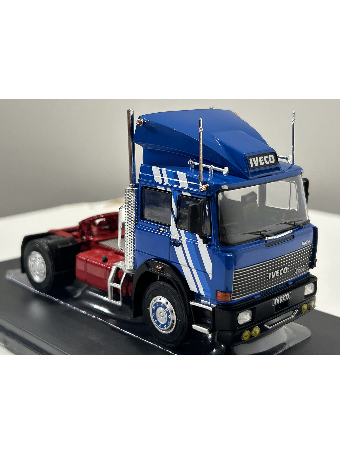 Camión Iveco TurboStar 190-42 – Ixo Models 1:43 – Historia en Chile y Europa 10