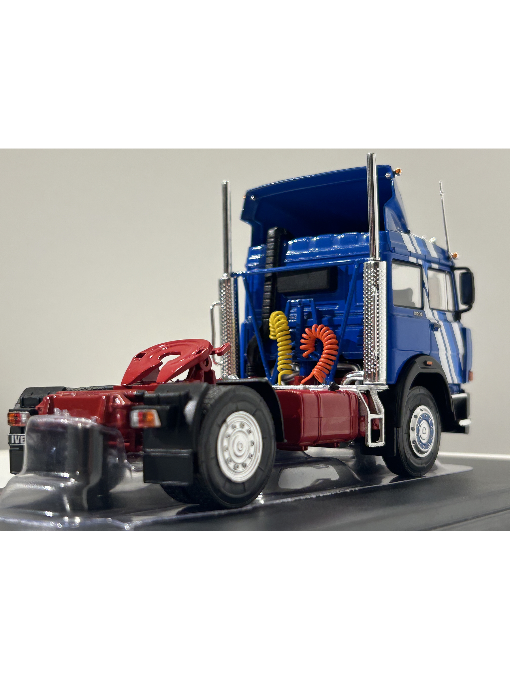 Camión Iveco TurboStar 190-42 – Ixo Models 1:43 – Historia en Chile y Europa 6
