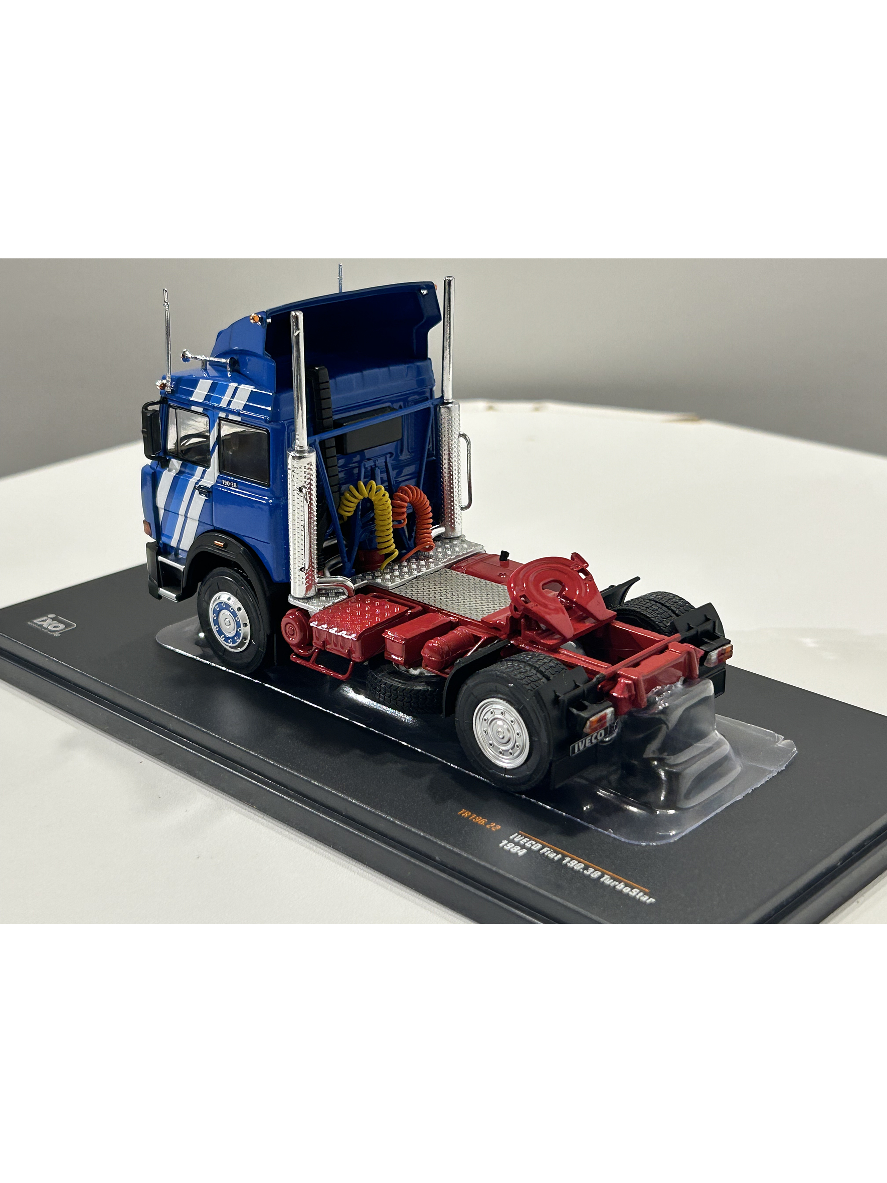 Camión Iveco TurboStar 190-42 – Ixo Models 1:43 – Historia en Chile y Europa 8