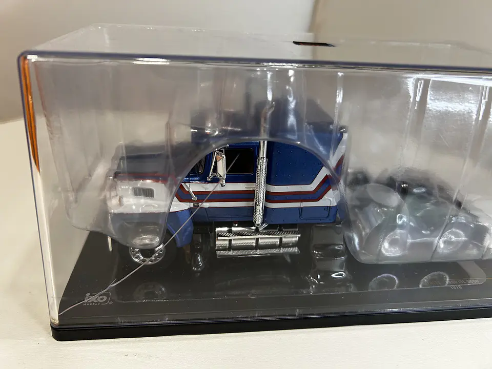 Camión Ford LTL-9000 | IXO 1:43 Coleccionable 18