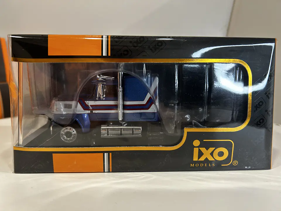 Camión Ford LTL-9000 | IXO 1:43 Coleccionable 19