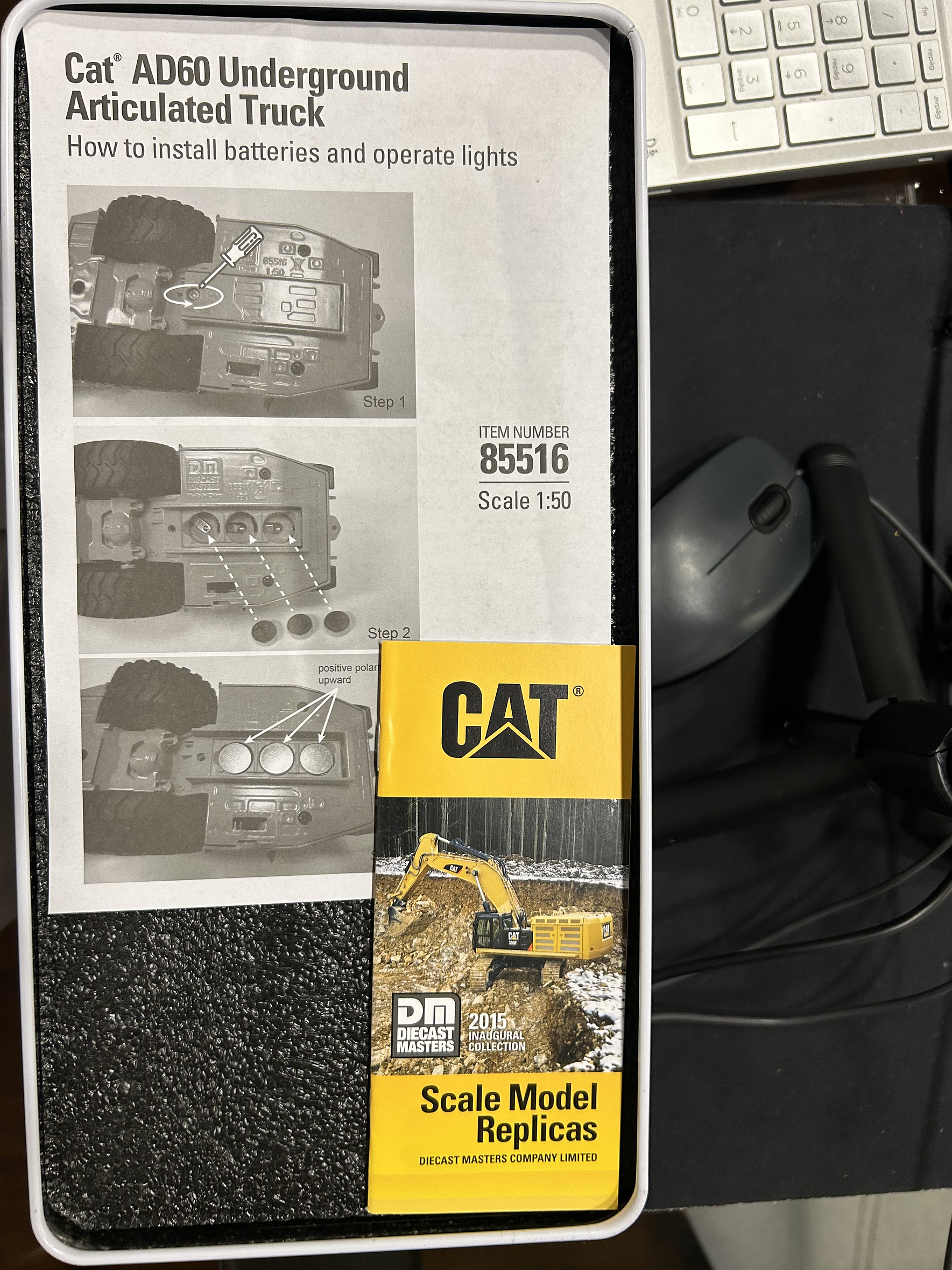 Caterpillar AD60 – Camión Minero Subterráneo Articulado – Die-Cast Masters 1:50 12