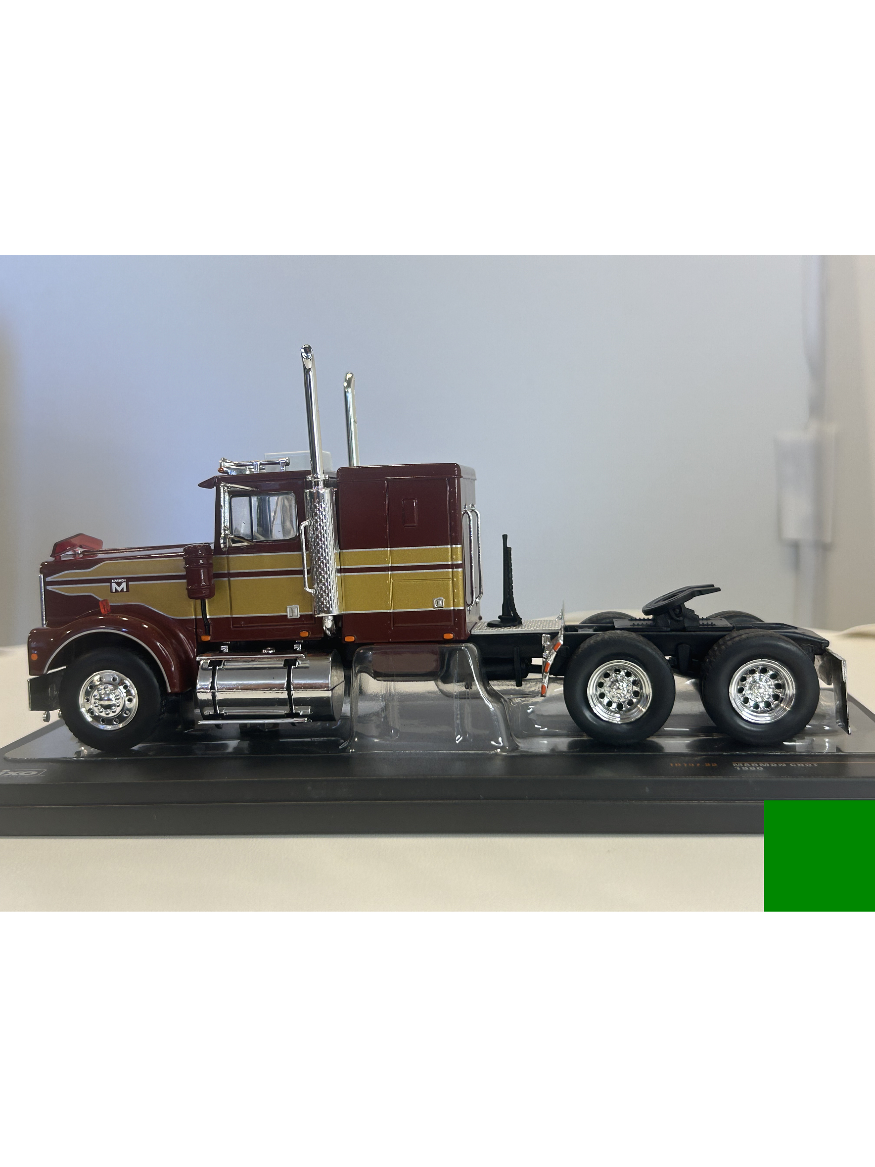 Camión Marmon CHDT 1980 – Ixo Models 1:43 – Leyenda “Rolls-Royce” del Transporte 8