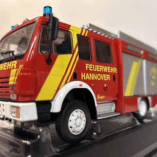 Camión de Bomberos Mercedes-Benz LF 16/12 1995 – Ixo Models 1:43 – Feuerwehr Hannover