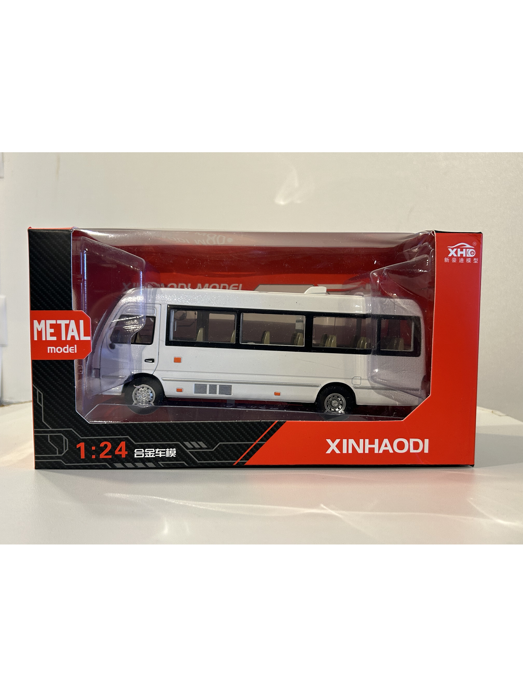 Toyota Coaster – Minibús Clásico Escala 1:24 – OEM Diecast 6