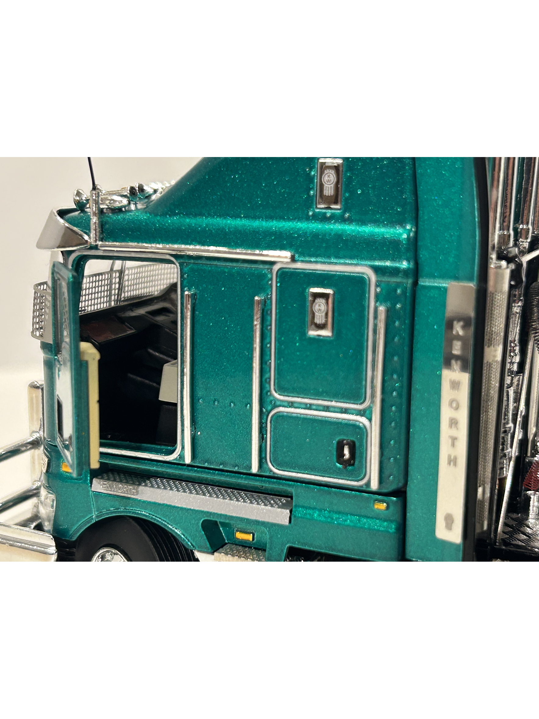 Kenworth K200 – Drake Collectibles 1:50 – Camión Cabover Australiano de Colección 8